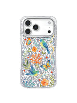Serene Habitus pattern içeren iPhone 17 Pro kılıfı