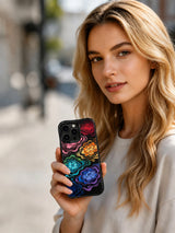 Gece Yarısı Gökkuşağı Çiçeği kılıfının ürün veya elde görünümü