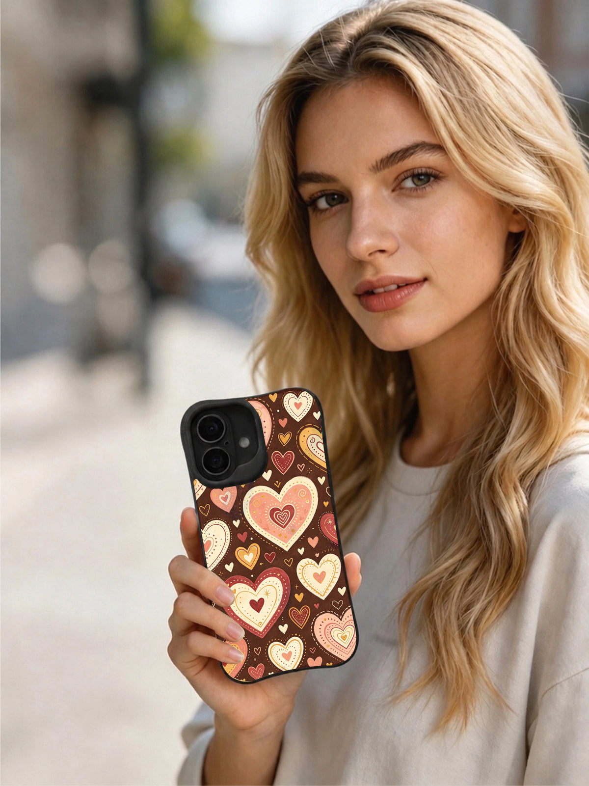 Product or handheld view of the Vintage Heart Symphony case