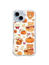 Cinnamon Bear Autumn Blessing: Sepetler, balkabakları, kırmızı fiyonklar ve küçük çiçeklerle tekrarlanan krem ve tarçın renkli ayılar.
