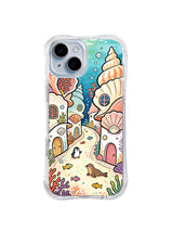 Pearl Spiral Seaside: Uzun sarmal deniz kabuğu evi küçük hayvanların bulunduğu pastel sahil yoluna bakar.