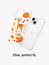 Dreamy Fawn Pumpkin Patch: Telefon arkası görünümünün yanında ayrı gösterilen desenli kılıf.