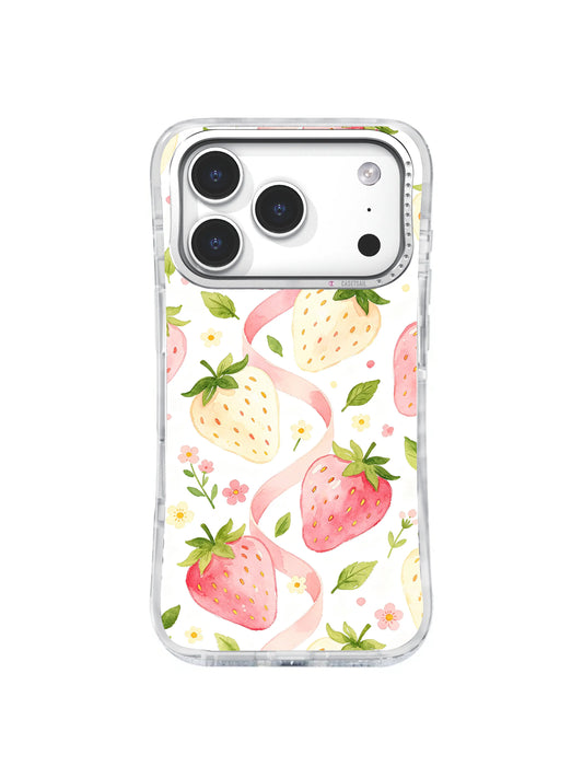 Strawberry Ribbon Meadow: Pembe, krem ve kırmızı çilekler kıvrılan pembe kurdeleler ve küçük çiçeklerle dağılır.