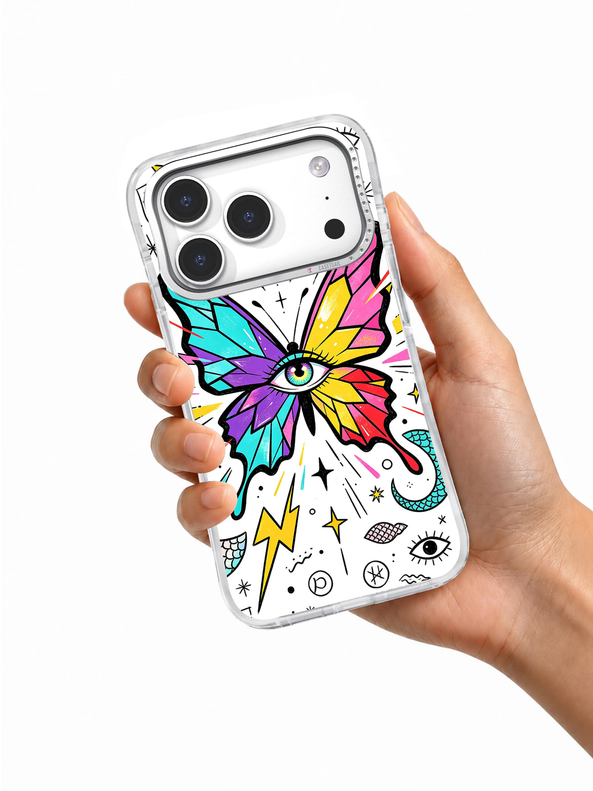 Ana Butterfly Revolution desenli kılıfı tutan el