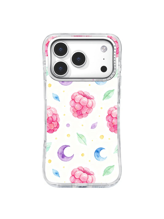 Pink Berry Moon Drift: Büyük pembe meyveler, hilal aylar, yapraklar ve küçük yıldızlar beyaz zemine dağılır.