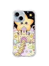 Star Cookie Castle Parade: Gülümseyen yıldız kurabiyeler siyah göğün altında pastel şeker şatosuna yürür.