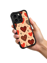 Şeftali Kalpli Çorak Arazi görseli galeri görünümü 5 içeren iPhone 14 Pro kılıfı