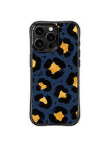 Nocturnal Poise pattern içeren iPhone 14 Pro kılıfı