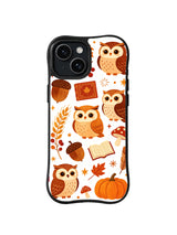 Scholar Owl Autumn Notes / Acorn Owl Library: Büyük palamutlar, kırmızı kitap kapakları, açık kitap, buğday ve benekli mantarlarla büyük kahverengi ve altın renkli baykuşlar.