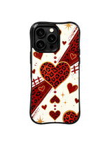 Western Heart Trail kırmızı siyah krem ve altın renkli Batı temalı kalp desenli iPhone kılıfı