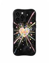 Blooming Universe Heart / Pastel Floral Nova: Uzun çapraz pembe-mavi ışınlar ve küçük yıldız işaretleriyle sık çiçek dolu kalp.