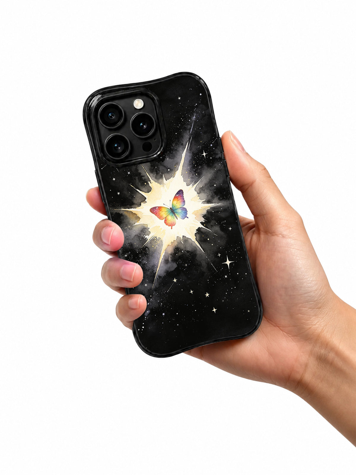 Rainbow Butterfly Universe: Desenli kılıfı tutan el.