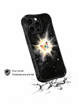 Rainbow Butterfly Universe: Çatlak yüzey çiziminin üzerinde açılı gösterilen desenli kılıf.